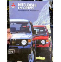 -- DEPLIANT VINTAGE AUTOMOBILE - MITSUBISHI PAJERO - 1989 --