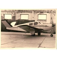 - FOTOGRAFIA  ANNI '60 / AEROPLANO NELL'AEROPORTO DI VILLANOVA D'ALBENGA C13-995