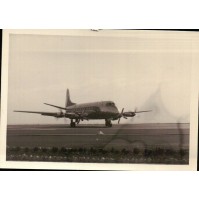 AEROPLANO ANNI 30 IN PISTA DI AEROPORTO - C15-1104