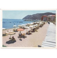 CARTOLINA DI LAIGUEGLIA SAVONA LA SPIAGGIA ANNI '60 13-132