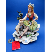 CERAMICA DI CAPODIMONTE MEDEA COLLECTION - BY RORY - ALTEZZA : 20 CM