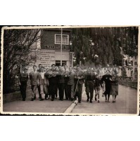 FOTO ANNI '30 - SVIZZERA - GRUPPO DI TURISTI ITALIANI DAVANTI HOTEL METROPOL