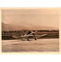 FOTO ANNI '60 - AEROPLANO IN AEROPORTO  -------- C16-152