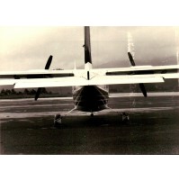 FOTO ANNI '60 - AEROPLANO IN AEROPORTO  -------- C16-154