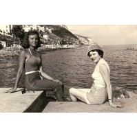 FOTO ANNI 60 - RAGAZZE AL MARE IN LIGURIA -