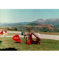 FOTO ANNI 80 - ELICOTTERO NELL'AEROPORTO DI VILLANOVA D'ALBENGA -