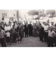 FOTO COMIZIO DAVANTI AL COMUNE DI VADO LIGURE SAVONA 1956 4-136