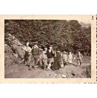 FOTO DEL 1930 - ALPINISTI ESCURSIONISTI SALITA CON PRETE PRELATO 