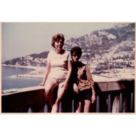 FOTO DEL 1963 MONACO - MAMMA E FIGLIA //