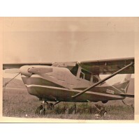 FOTO DI AEROPLANO IN SOSTA ALL'AEROPORTO DI VILLANOVA D'ALBENGA