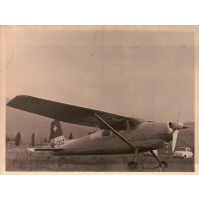 FOTO DI AEROPLANO IN SOSTA ALL'AEROPORTO DI VILLANOVA D'ALBENGA / SVIZZERO