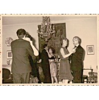 FOTO DI FESTA PRIVATA ANNI '50 - IN CASA DELLA BORGHESIA ITALIANA - 