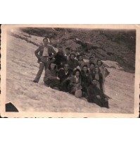 FOTO GRUPPO ALPINISTI ESCURSIONISTI IN MONTAGNA - ALPI ? DOLOMITI ? C9-1388