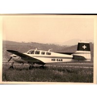 FOTOGRAFIA  ANNI '60 AEROPLANO IN AEROPORTO VILLANOVA D'ALBENGA - 3-272