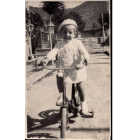 FOTOGRAFIA DEL 1938 - BAMBINO SU BICICLETTA A BARDINETO SAVONA