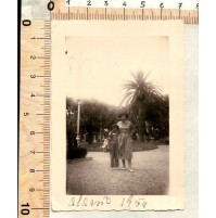 FOTOGRAFIA DEL 1954 - MAMMA E FIGLIA AD ALASSIO - 