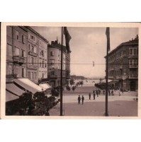 PICCOLA FOTO PUBBLICITARIA DI FIUME - PIAZZA DANTE - 1931  23-58