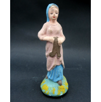 STATUINA DEL PRESEPE IN PASTA - DONNA CON VESTITO ROSA -